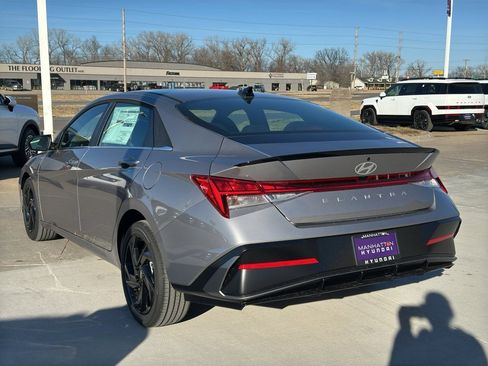 New 2026 Hyundai Elantra SEL Sport Premium image 6