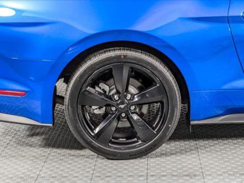 Used 2021 Ford Mustang Coupe w/ Equipment Group 101A RWD image 33