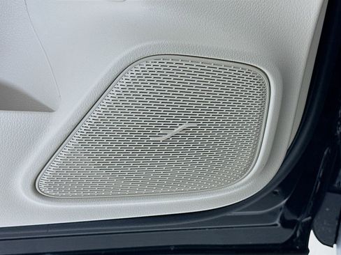 New 2026 Mercedes-Benz GLB 250 4MATIC image 19