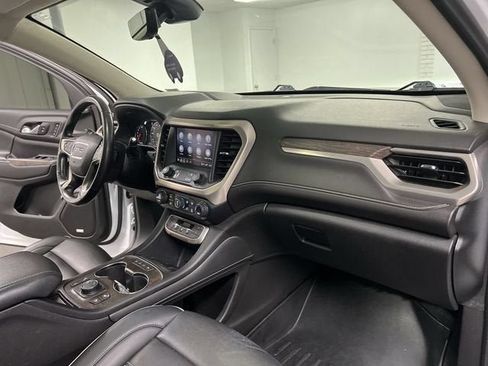 Certified 2022 GMC Acadia Denali w/ GMC Pro Grade Package AWD/4WD image 30