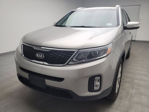 Used 2014 Kia Sorento EX image 15