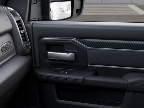 New 2026 RAM 2500 Big Horn AWD/4WD image 40