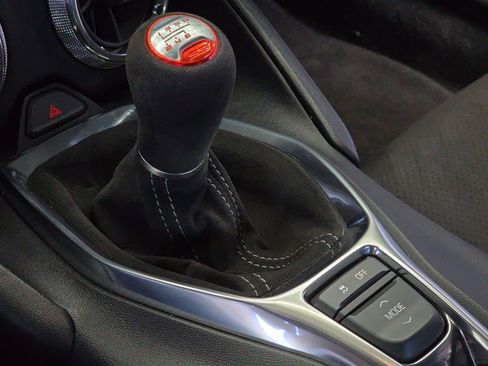 Used 2018 Chevrolet Camaro SS image 44