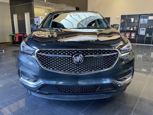 Used 2021 Buick Enclave Avenir w/ Avenir Technology Package image 2