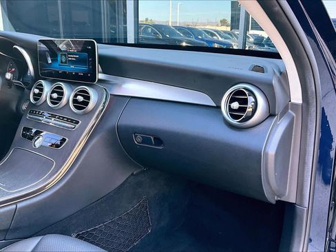 Used 2019 Mercedes-Benz C 300 Sedan image 18
