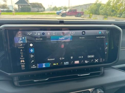 Used 2025 Jeep Wrangler Unlimited Rubicon 392 image 33