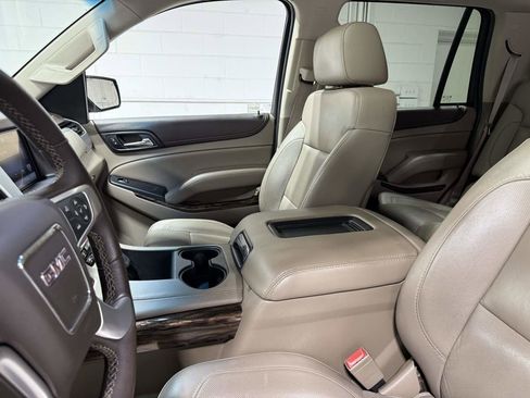 Used 2015 GMC Yukon SLT w/ Open Road Package image 12