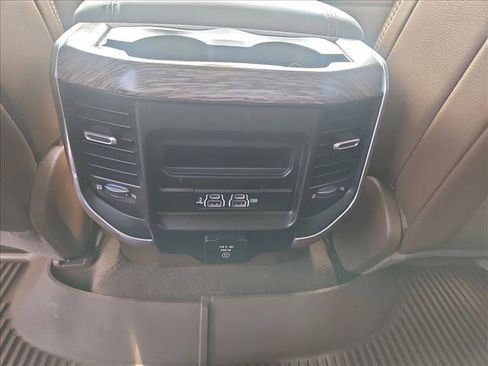 Used 2020 RAM 1500 Laramie AWD/4WD image 17