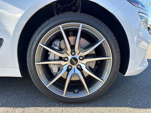 New 2026 Genesis G70 2.5T image 12