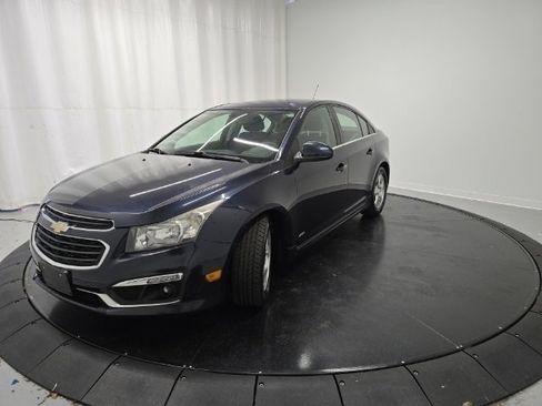 Used 2016 Chevrolet Cruze LT w/ RS Package FWD image 16
