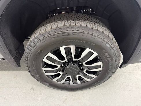 New 2026 GMC Sierra 2500 Denali Ultimate AWD/4WD image 4