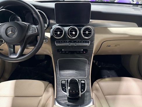 Used 2018 Mercedes-Benz GLC 300 w/ Multimedia Package image 76