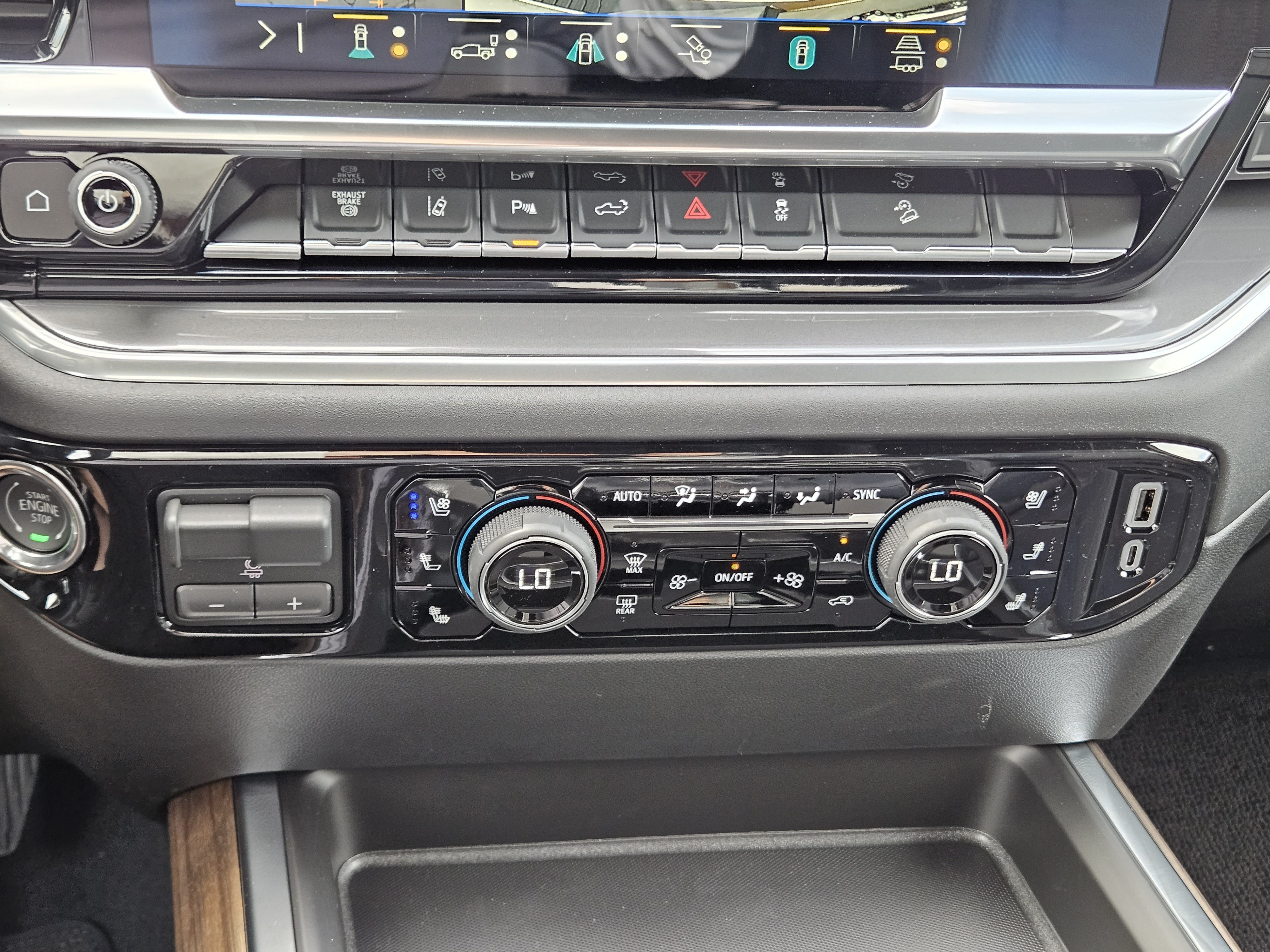 New 2026 Chevrolet Silverado 2500 High Country w/ Technology Package AWD/4WD image 15