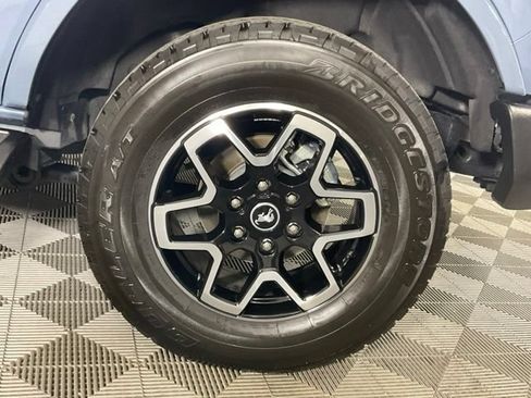 Used 2025 Ford Bronco Outer Banks AWD/4WD image 38
