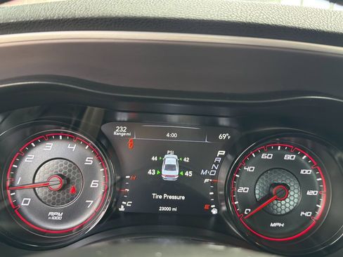 Used 2022 Dodge Charger SXT w/ Blacktop Package image 22