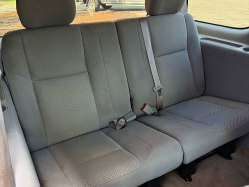 Used 2005 Pontiac Montana SV6 image 12