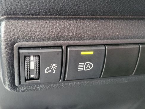 Used 2024 Toyota Corolla LE image 9