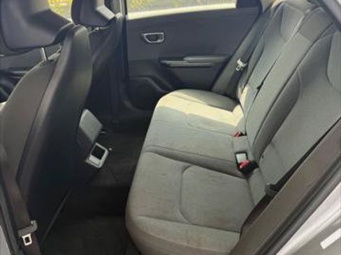 Used 2025 Kia K4 FWD image 19