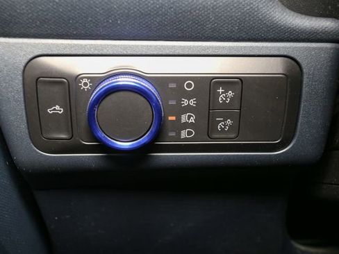 Used 2022 Ford Maverick XL image 28