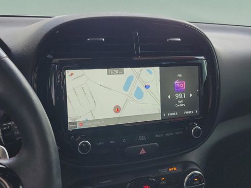 Used 2022 Kia Soul Turbo image 16