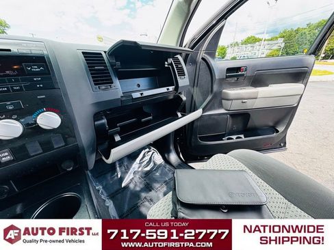 Used 2013 Toyota Tundra 4x4 CrewMax image 15