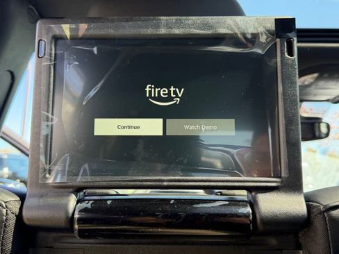 New 2026 Chrysler Pacifica Select image 28