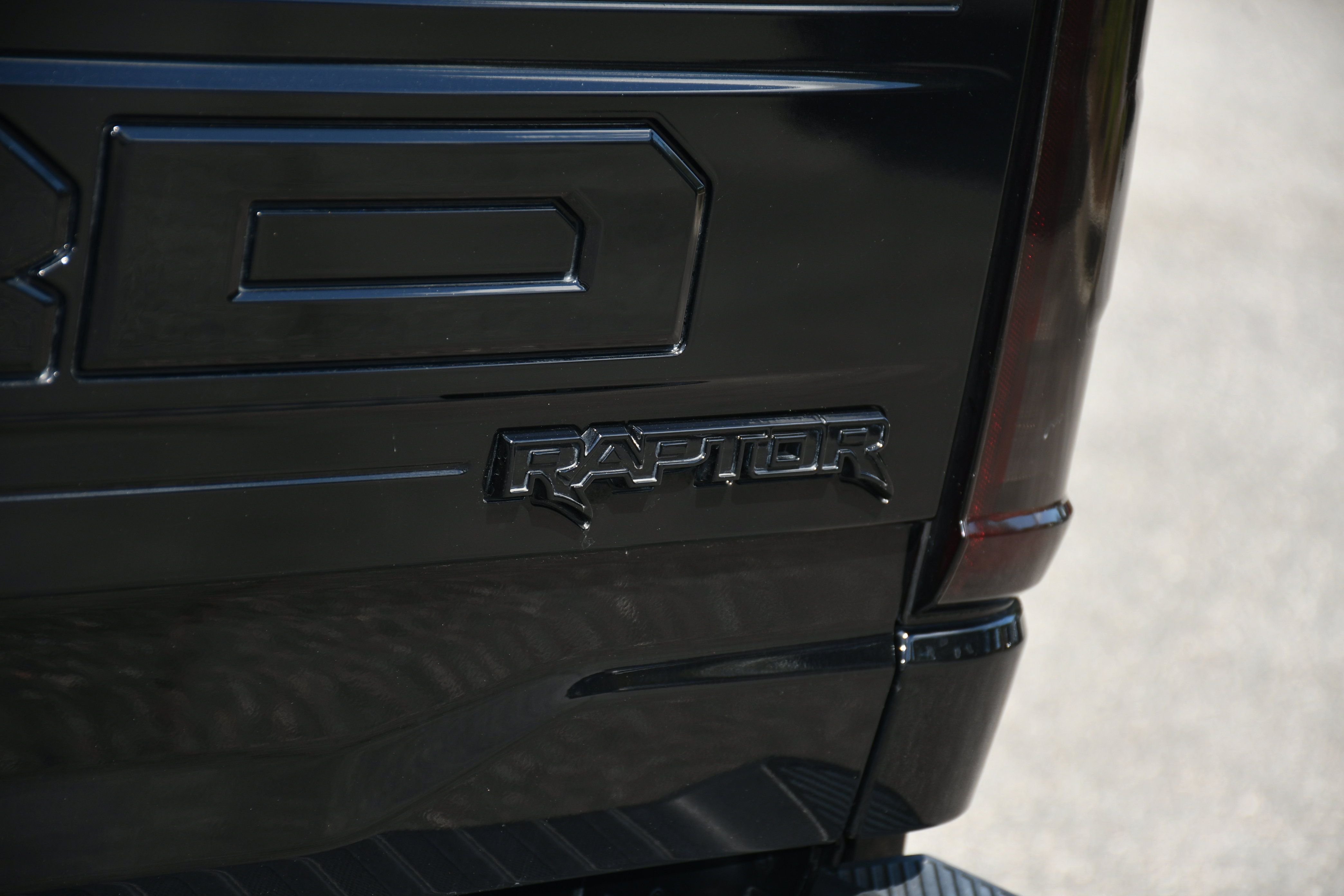Used 2022 Ford F150 Raptor w/ Equipment Group 801A High AWD/4WD image 4