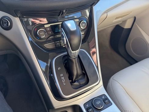 Used 2015 Ford C-MAX Energi SEL w/ Equipment Group 302A image 24