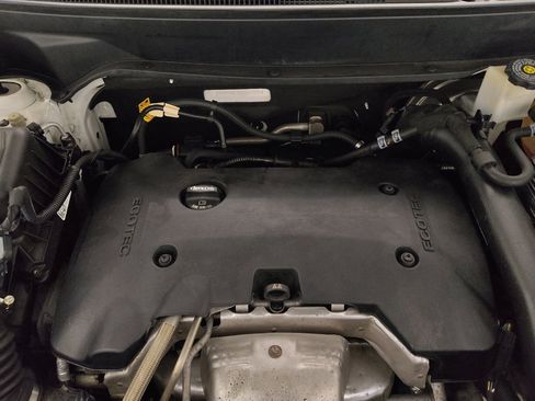 Used 2018 Chevrolet Equinox Premier FWD image 30