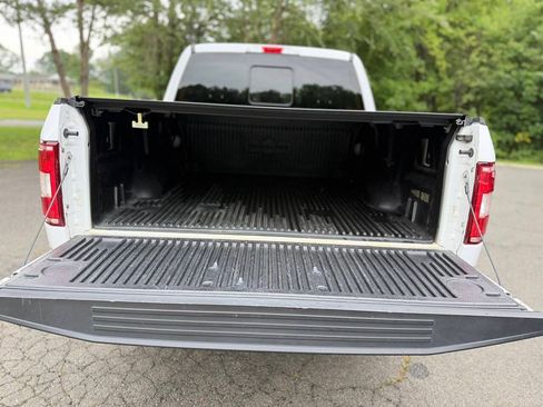 Used 2018 Ford F150 Lariat AWD/4WD image 5