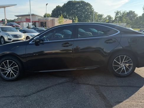 Used 2016 Lexus ES 350 FWD image 2