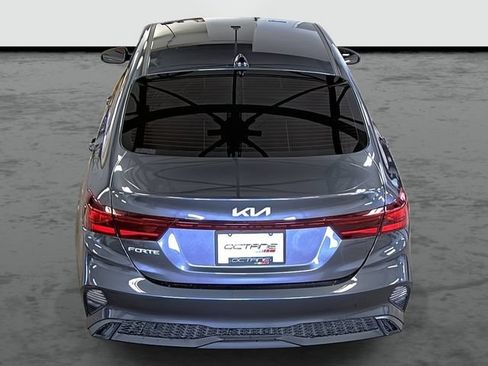 Used 2024 Kia Forte LXS FWD image 3