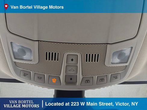 Used 2022 Ford Edge Titanium image 22