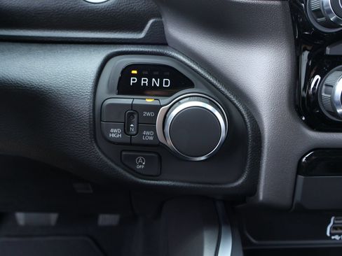 New 2026 RAM 1500 Express AWD/4WD image 7