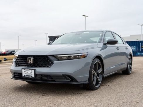 Used 2025 Honda Accord SE image 3