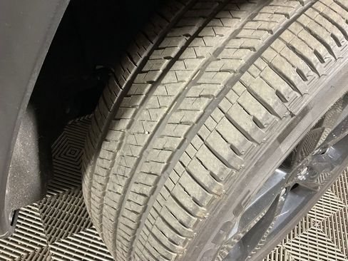 Used 2023 Jeep Grand Cherokee Altitude AWD/4WD image 40