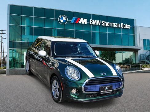 Used 2016 MINI Cooper 4-Door Hardtop FWD image 3