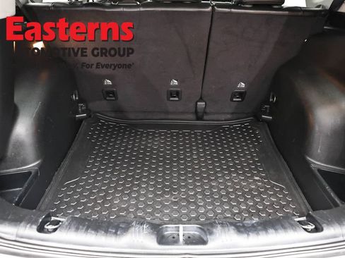 Used 2022 Jeep Compass Latitude w/ Convenience Group AWD/4WD image 9