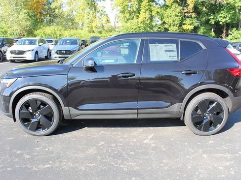 New 2026 Volvo XC40 B5 Ultra w/ Climate Package image 6