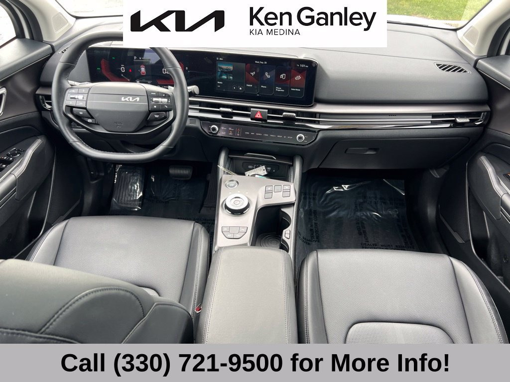 Certified 2026 Kia Sportage EX w/ EX Panoramic Sunroof Package AWD/4WD image 42