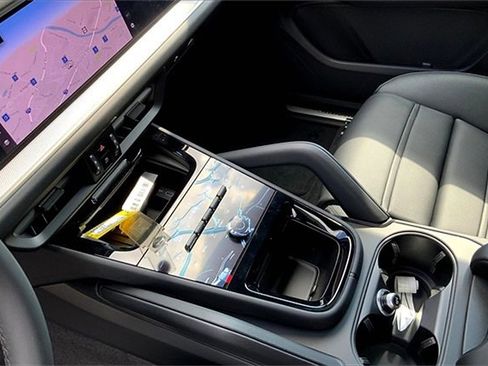 New 2026 Porsche Cayenne E-Hybrid image 36