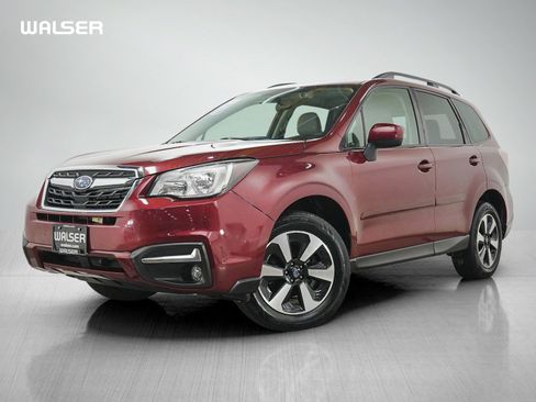 Used 2017 Subaru Forester 2.5i Premium AWD/4WD image 1