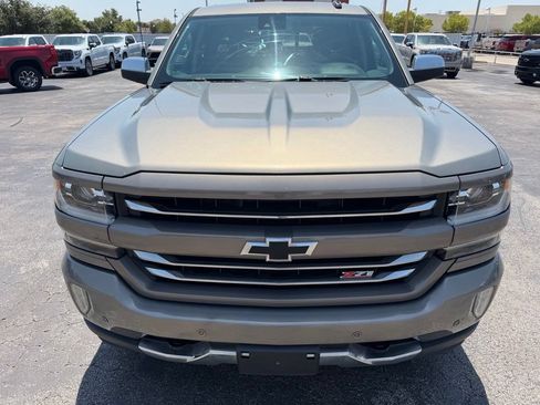 Used 2017 Chevrolet Silverado 1500 LTZ Z71 w/ LTZ Plus Package AWD/4WD image 7