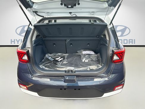 New 2026 Hyundai Venue SEL FWD image 18