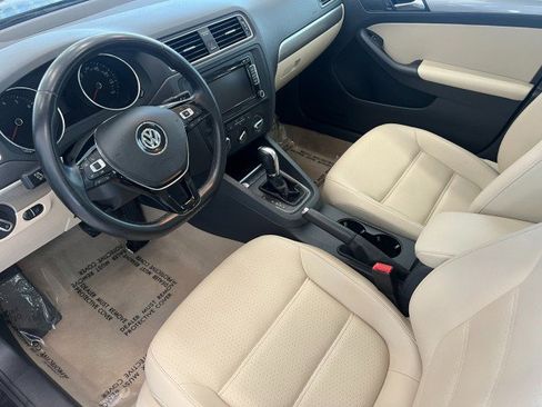 Used 2015 Volkswagen Jetta SE FWD image 11