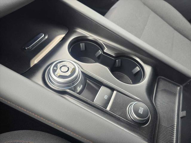 Used 2025 Ford Explorer Active RWD image 34
