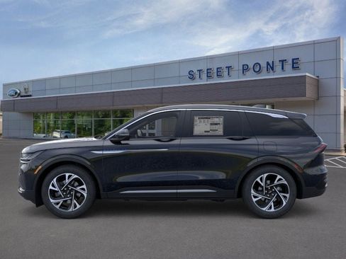 New 2026 Lincoln Nautilus Premier AWD/4WD image 3