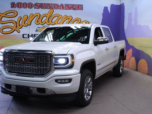 Used 2017 GMC Sierra 1500 Denali image 2