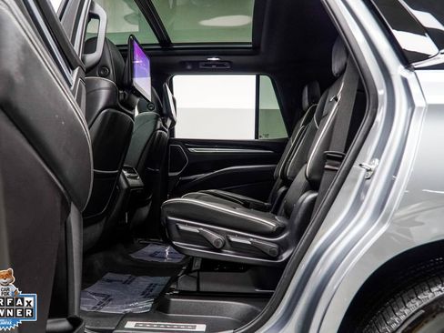 Used 2025 Cadillac Escalade Sport w/ Touring Package AWD/4WD image 40