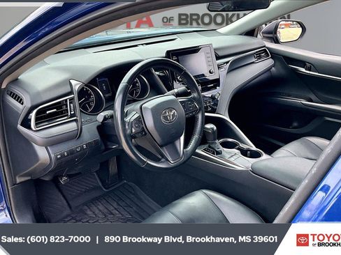 Used 2024 Toyota Camry SE FWD image 12